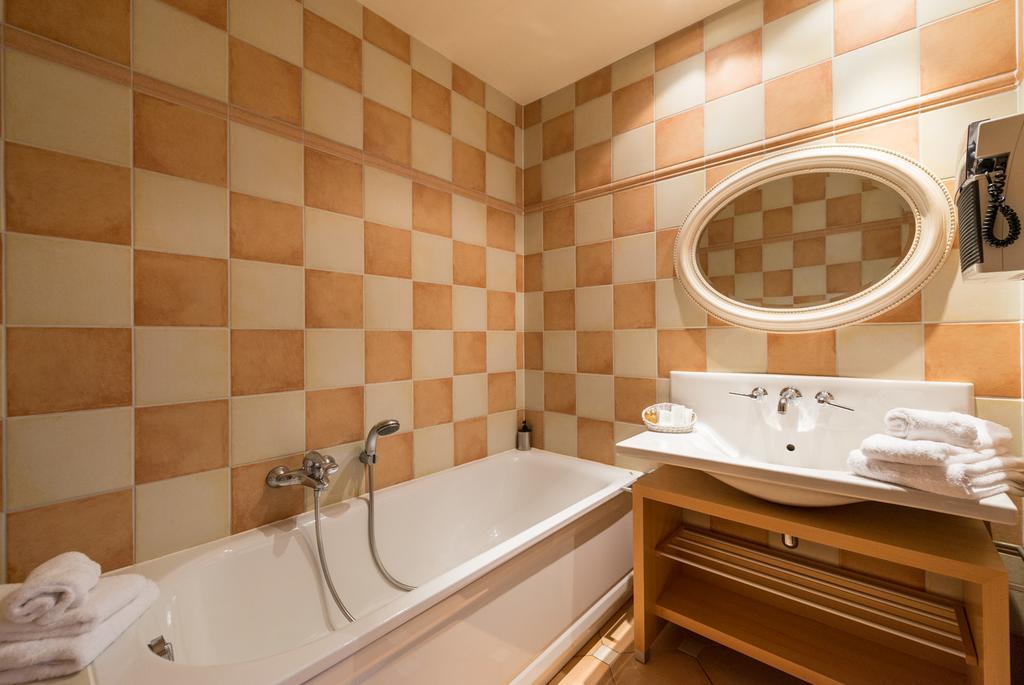 וואימס Hotel Hotleu מראה חיצוני תמונה